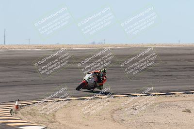 media/Oct-30-2025-Racers Edge (Thu) [[dabbdaf680]]/3-B Group/Session 2 (Bowl Exit)/